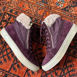 Cougar Ankle Booties - size 9